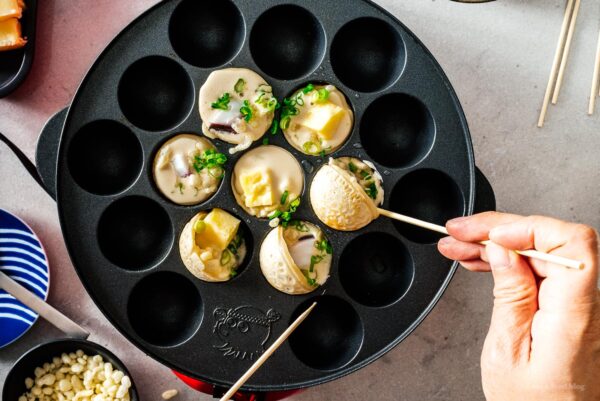 how to make takoyaki | www.iamafoodblog.com