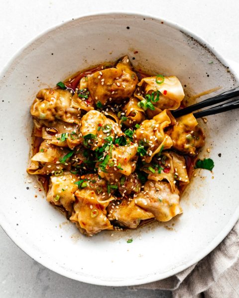 Spicy Chili Oil Wontons Recipe | www.iamafoodblog.com