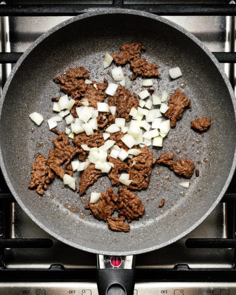 If you love fried rice and you love green chile cheeseburgers, you’re going to love this hatch green chile cheeseburger fried rice. Smoky, crispy, spicy, and seriously so delicious. Fried rice with a twist! #friedrice #hatch #greenchile #recipes #recipe #dinner