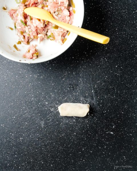 Do you like your wonton soupy or crunchy? Hatch green chile wonton two ways! #greenchile #wonton #hatchchile