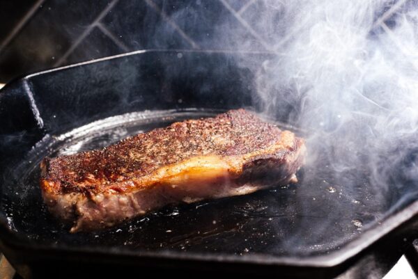 searing steak | www.iamafoodblog.com