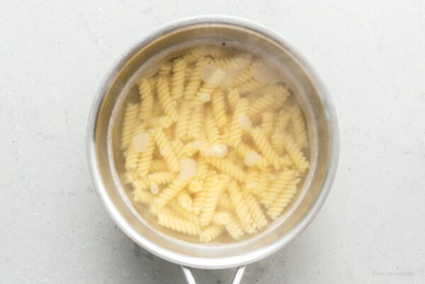 cooking pasta | www.iamafoodblog.com