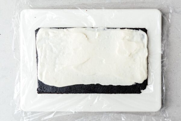 making oreo sushi | www.iamafoodblog.com