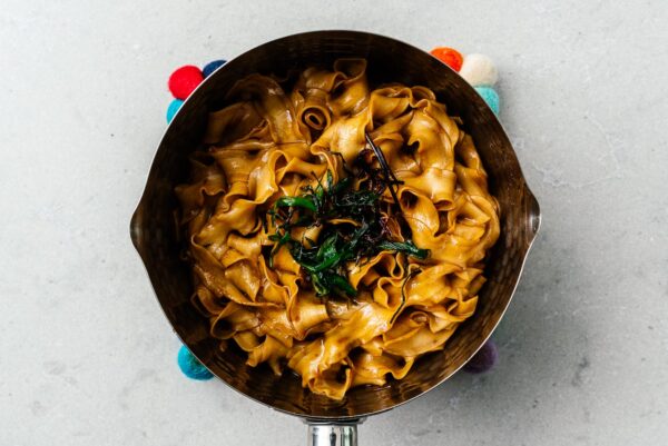 scallion oil noodles | www.iamafoodblog.com