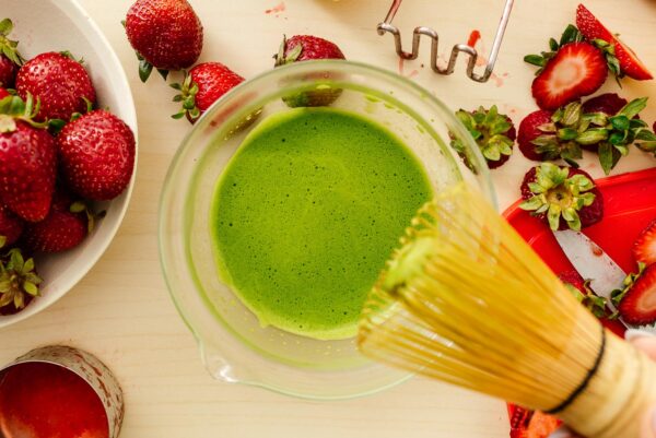 making matcha | www.iamafoodblog.com