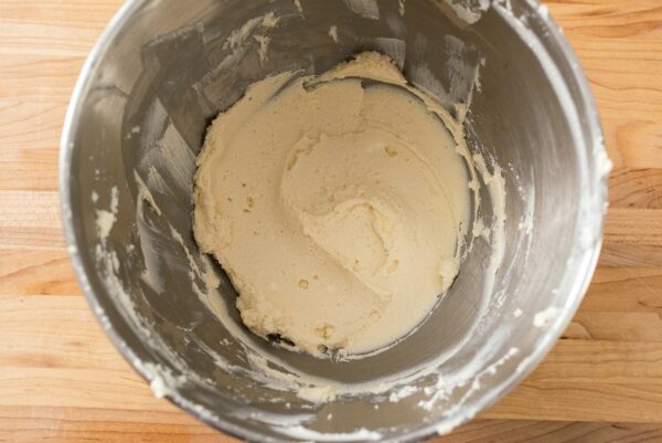 making cream cheese frosting | www.iamafoodblog.com